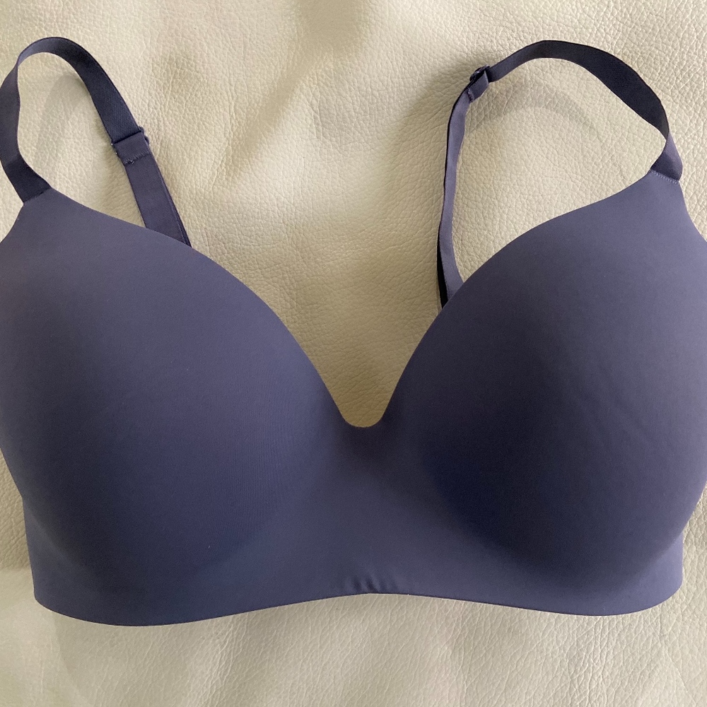 Victoria's Secret 36DD Wireless T-Shirt Bra